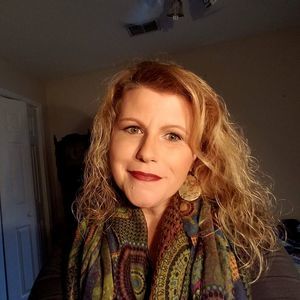 Meet your Posher, Joann